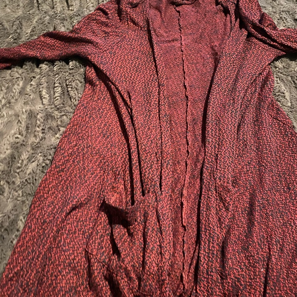 Maroon and black heathered duster